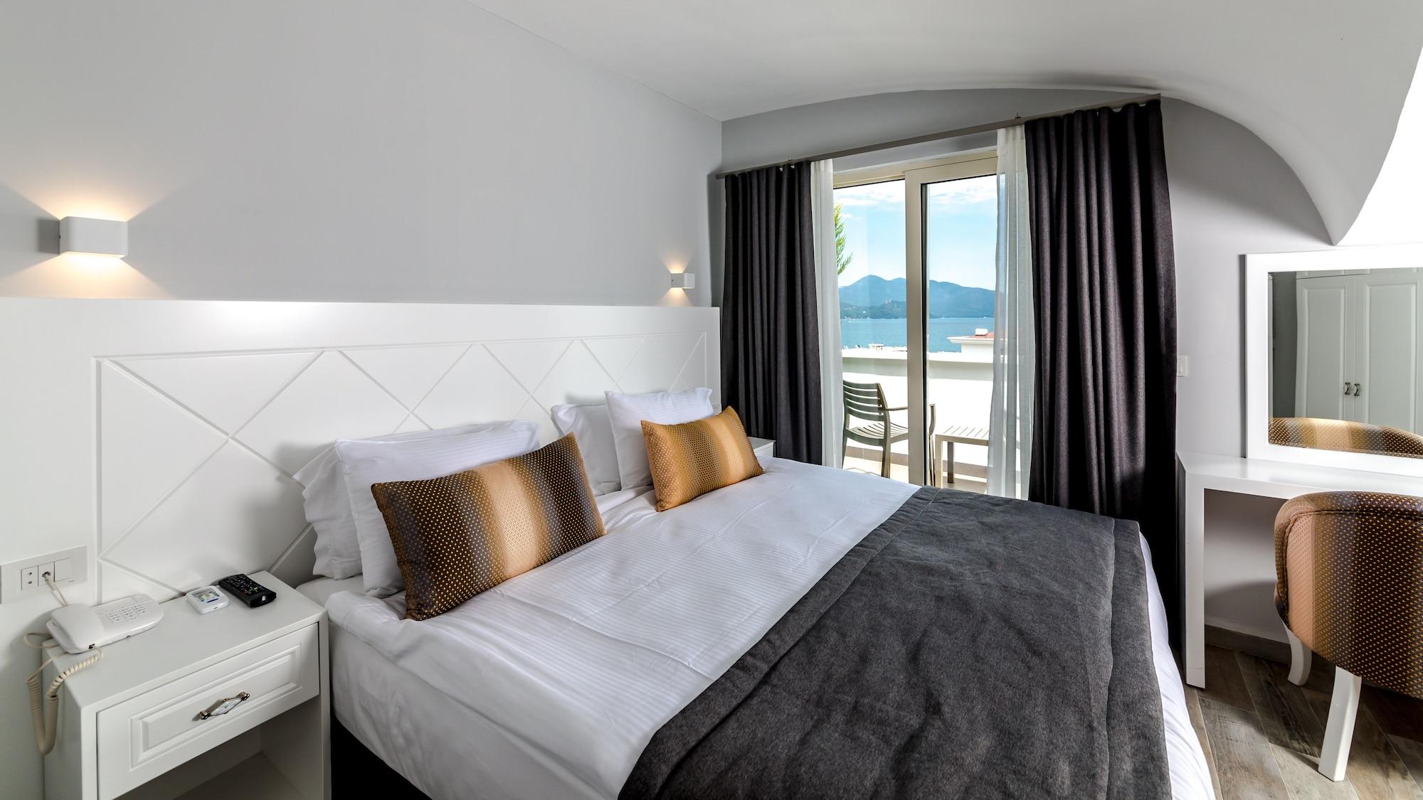 Motto Premium Marmaris Hotel Exterior photo